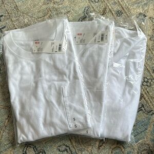 NWT Uni Qlo oversized crew neck half sleeve t-shirt